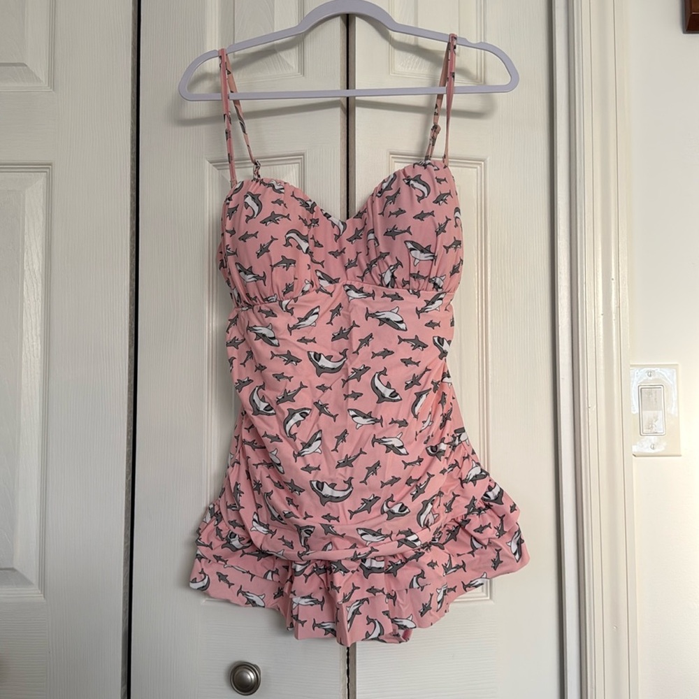 Shark Swimsuit One Piece Vintage Pinup Style Ruffle Skirt - Picture 2 of 8